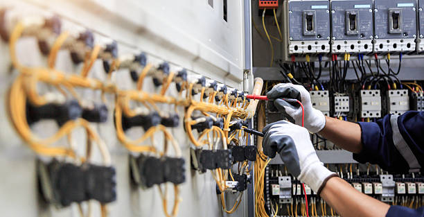 Professional Electrician technician working in Sheboygan, WI